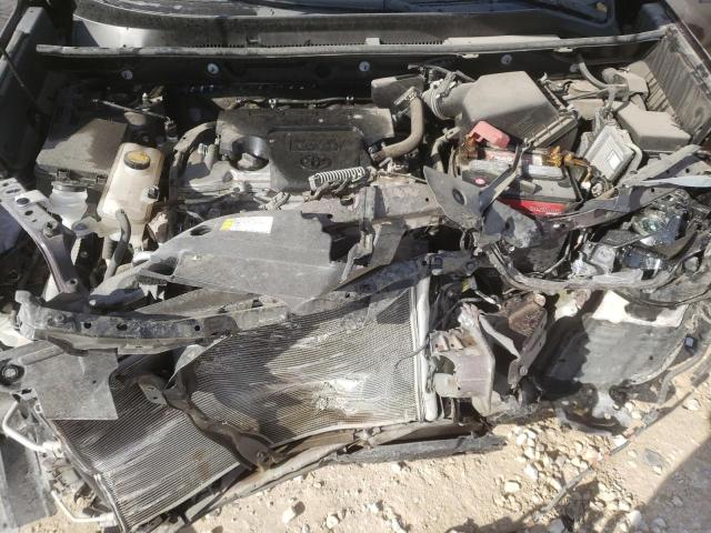 Photo 12 from auction – 2018 TOYOTA RAV4 LE with VIN 2T3ZFREV9JW498582