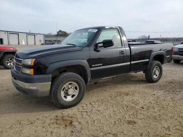 CHEVROLET SILVERADO 2005 with VIN 1GCGC24U85E323754 - Photo from auction