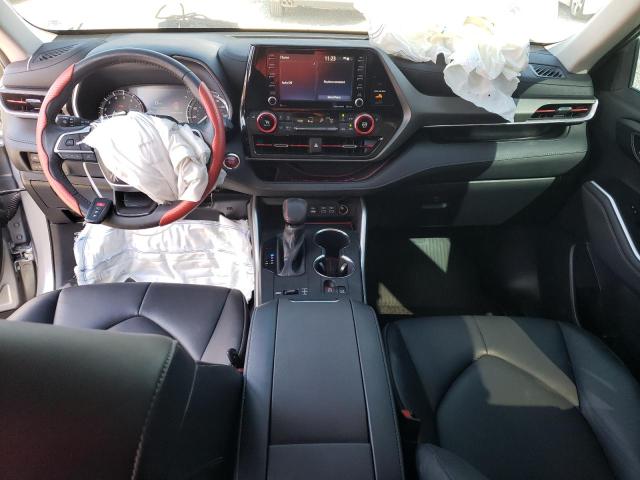 Photo 8 from auction – 2022 TOYOTA HIGHLANDER with VIN 5TDGZRAH2NS104345
