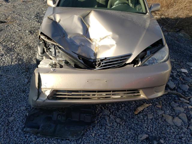 Photo 12 from auction – 2005 TOYOTA CAMRY LE with VIN 4T1BF30K25U099698