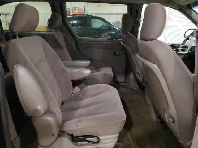 Photo 11 from auction – 2003 CHRYSLER TOWN & COU with VIN 2C4GP44L53R102247