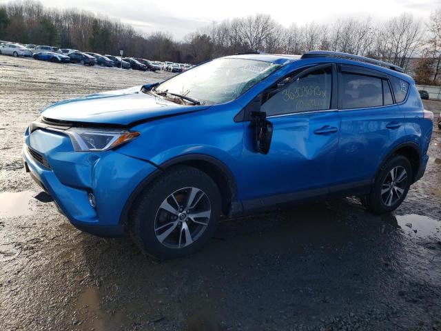 TOYOTA RAV4 XLE 2017 with VIN JTMRFREV6HD201761 - Photo from auction