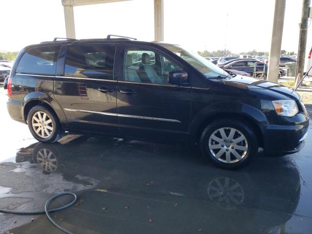 Photo 4 from auction – 2014 CHRYSLER TOWN & COU with VIN 2C4RC1BG7ER346560