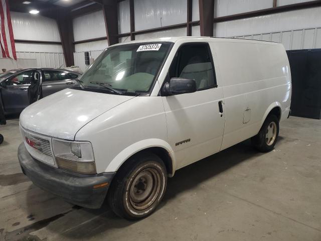 GMC SAFARI XT 2000 with VIN 1GTDM19W2YB523796 - Photo from auction