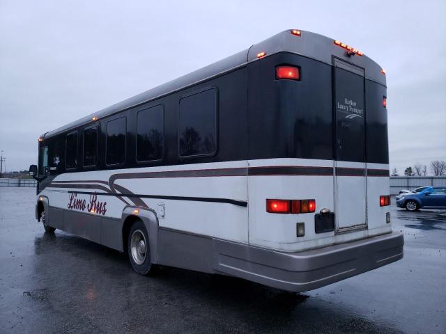Photo 3 from auction – 2001 FREIGHTLINER CHASSIS M with VIN 4UZAACBW31CJ27535
