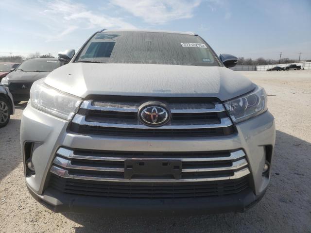 Photo 5 from auction – 2019 TOYOTA HIGHLANDER with VIN 5TDYZRFH7KS342703