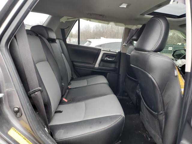 Photo 11 from auction – 2016 TOYOTA 4RUNNER SR with VIN JTEBU5JR1G5311937