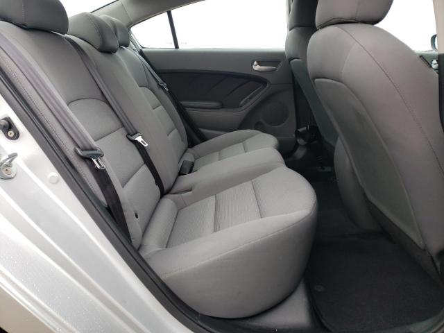 Photo 10 from auction – 2017 KIA FORTE LX with VIN 3KPFK4A79HE086399