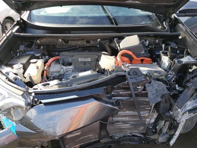 Photo 12 from auction – 2017 TOYOTA RAV4 HV LI with VIN JTMDJREV7HD144530