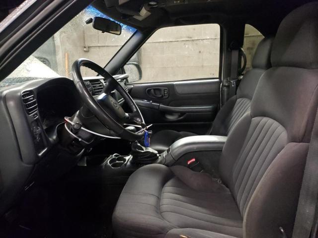 Photo 7 from auction – 2003 CHEVROLET BLAZER with VIN 1GNCT18X13K116688