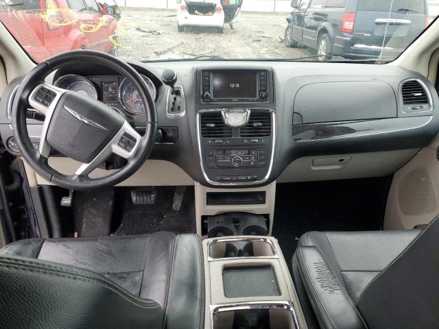 Photo 8 from auction – 2015 CHRYSLER TOWN & COU with VIN 2C4RC1BG8FR587741
