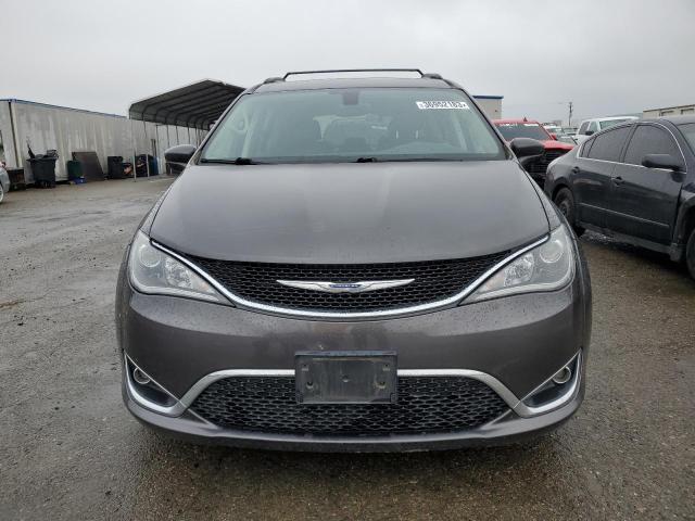 Photo 5 from auction – 2017 CHRYSLER PACIFICA T with VIN 2C4RC1BGXHR810512