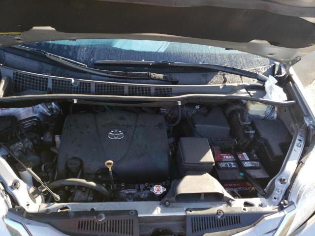 Photo 12 from auction – 2017 TOYOTA SIENNA XLE with VIN 5TDYZ3DC7HS810801