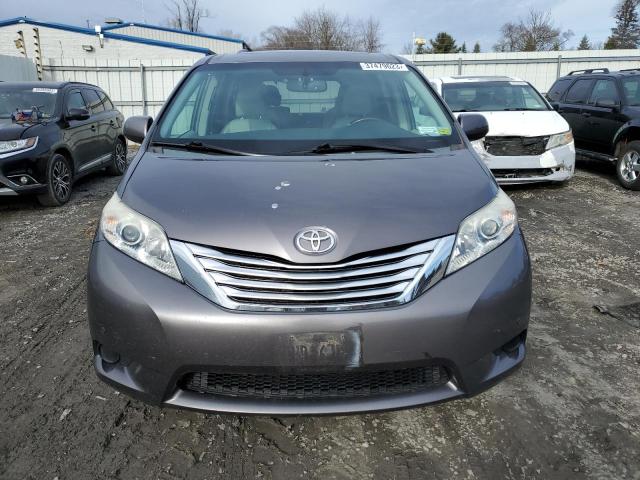 Photo 5 from auction – 2012 TOYOTA SIENNA XLE with VIN 5TDDK3DC6CS047312