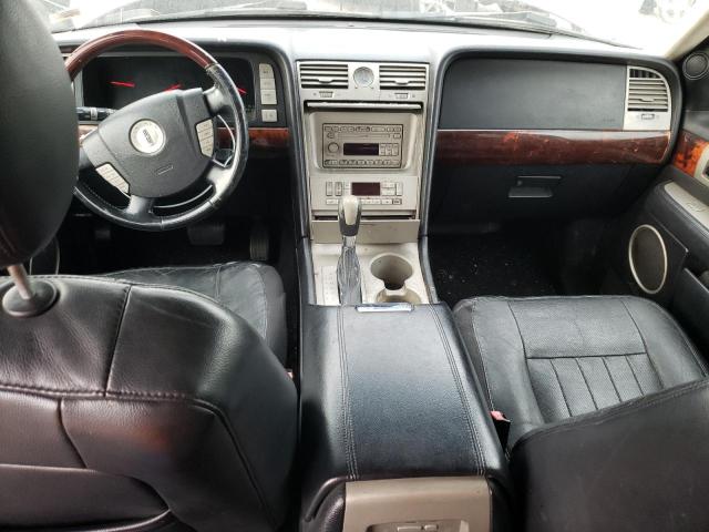 Photo 8 from auction – 2003 LINCOLN NAVIGATOR with VIN 5LMFU27RX3LJ39854