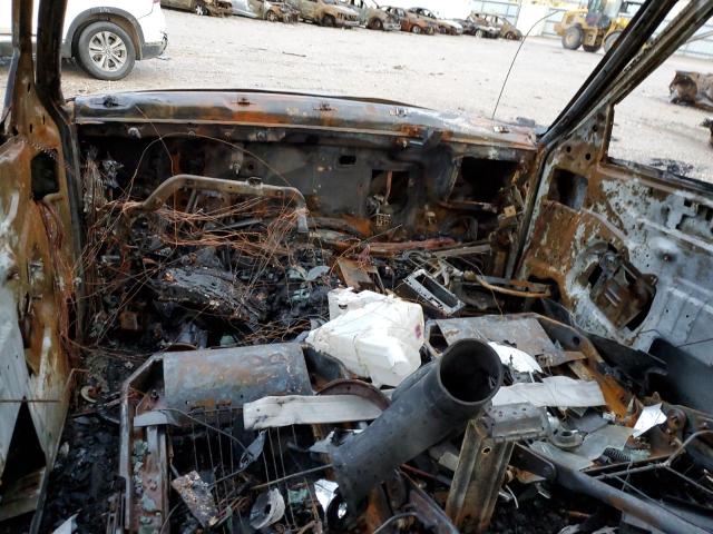 Photo 8 from auction – 2002 CHEVROLET BLAZER with VIN 1GNDT13W02K116697