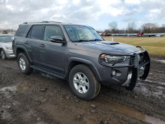 Photo 4 from auction – 2014 TOYOTA 4RUNNER SR with VIN JTEBU5JR3E5172441