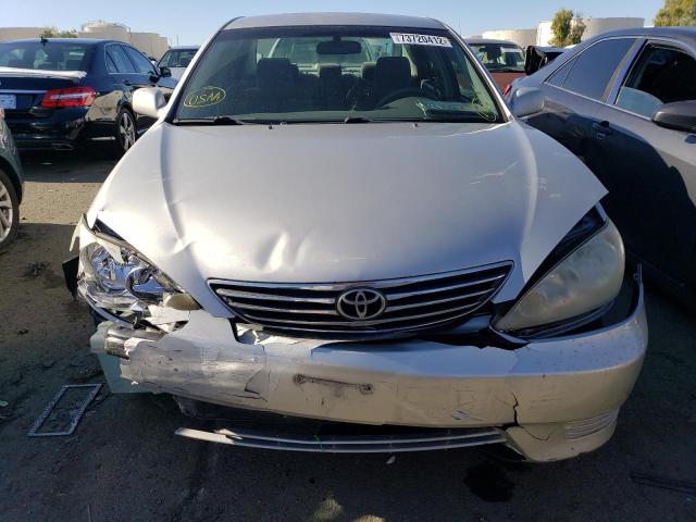 Photo 5 from auction – 2005 TOYOTA CAMRY LE with VIN 4T1BE32K15U101523