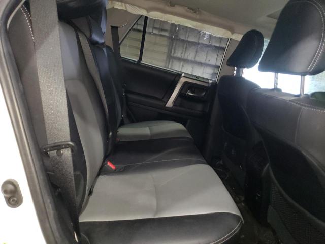 Photo 10 from auction – 2019 TOYOTA 4RUNNER SR with VIN JTEBU5JR4K5658803