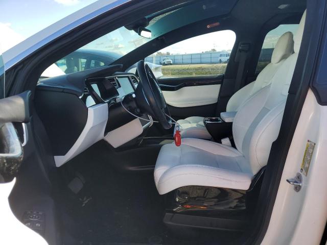 Photo 7 from auction – 2017 TESLA MODEL X with VIN 5YJXCBE27HF043789