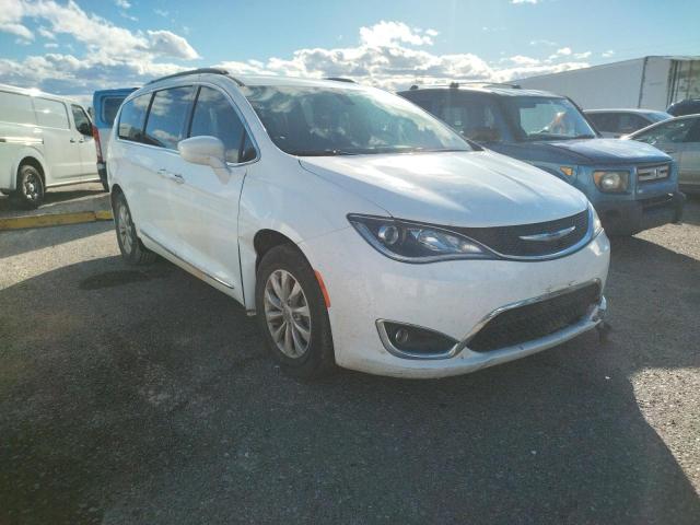 Photo 4 from auction – 2017 CHRYSLER PACIFICA T with VIN 2C4RC1BGXHR688718