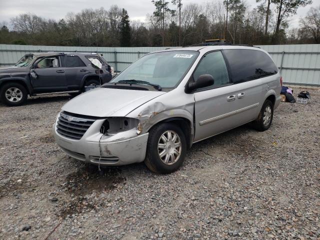 CHRYSLER TOWN & COU 2005 with VIN 2C4GP54L45R157314 - Photo from auction