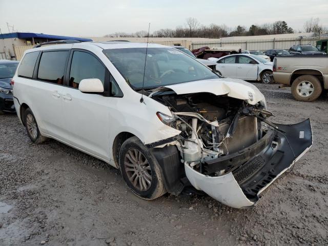 Photo 4 from auction – 2013 TOYOTA SIENNA XLE with VIN 5TDYK3DC3DS294323