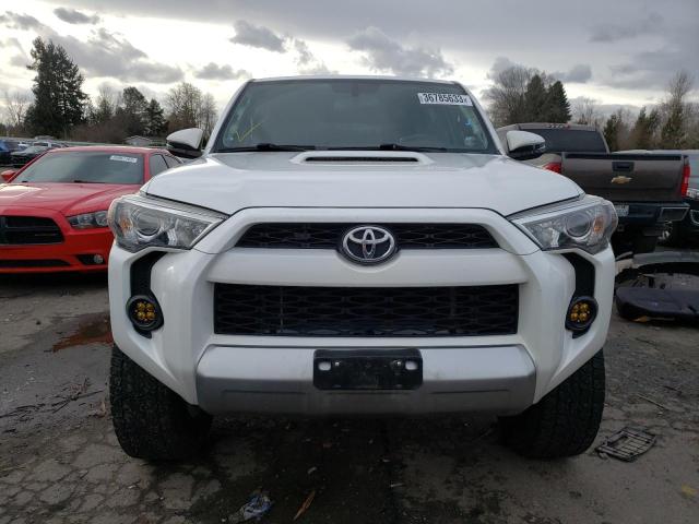 Photo 5 from auction – 2018 TOYOTA 4RUNNER SR with VIN JTEBU5JR1J5577997