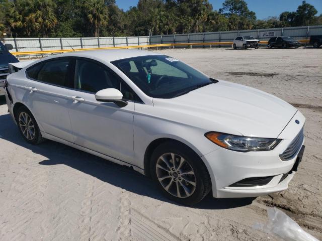 FORD FUSION SE 2017 with VIN 3FA6P0H77HR355787 - Photo from auction