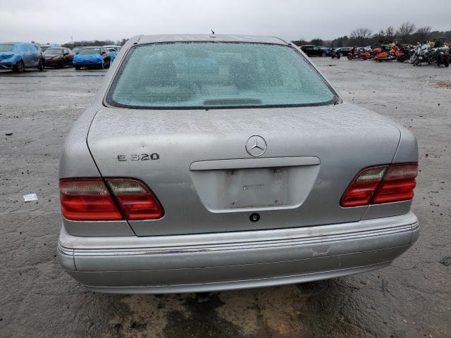 Photo 6 from auction – 2002 MERCEDES-BENZ E 320 with VIN WDBJF65J32B469287