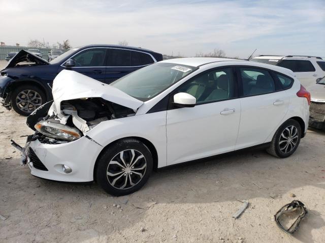 FORD FOCUS SE 2012 مع رقم تعريف المركبة 1FAHP3K21CL455043 - صورة من المزاد