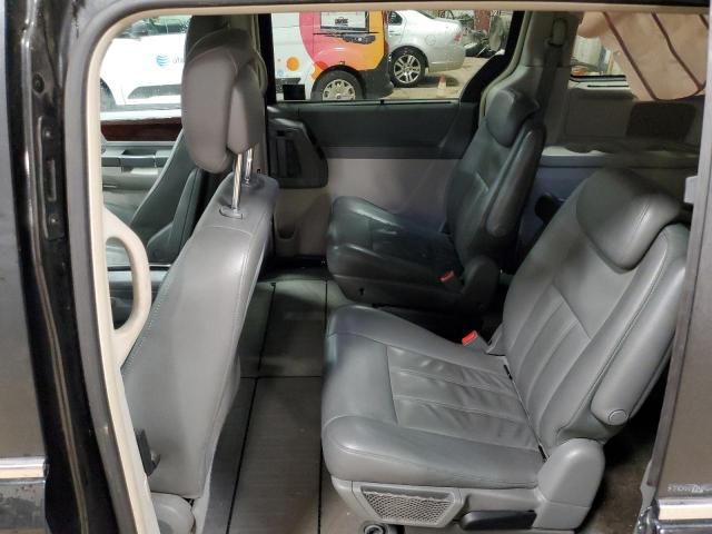 Photo 11 from auction – 2010 CHRYSLER TOWN & COU with VIN 2A4RR5D14AR451141