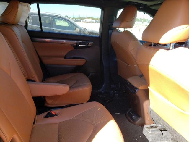 Photo 11 from auction – 2021 TOYOTA HIGHLANDER with VIN 5TDFZRAH6MS071179