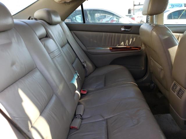 Photo 10 from auction – 2004 TOYOTA CAMRY LE with VIN 4T1BF30K44U064644