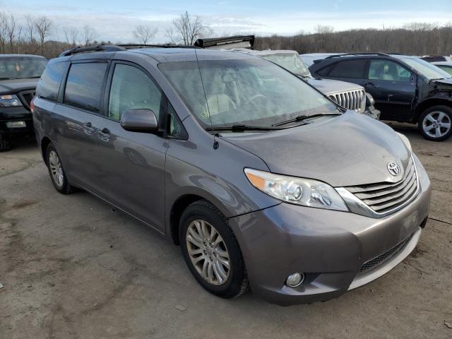 Photo 4 from auction – 2014 TOYOTA SIENNA XLE with VIN 5TDYK3DC4ES516840