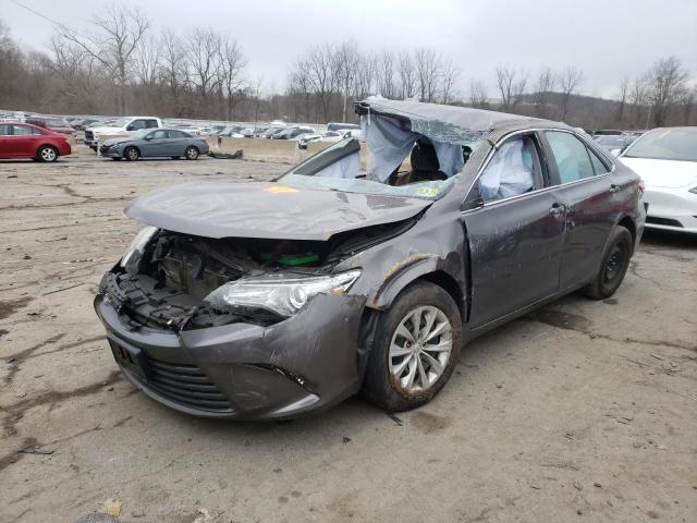 TOYOTA CAMRY LE 2016 مع رقم تعريف المركبة 4T4BF1FK2GR547765 - صورة من المزاد