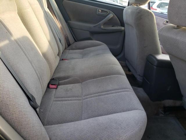 Photo 10 from auction – 2001 TOYOTA CAMRY CE with VIN 4T1BG22K31U077420