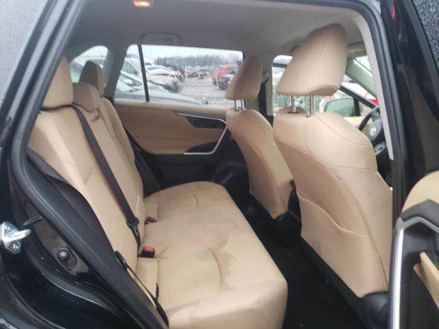 Photo 11 from auction – 2019 TOYOTA RAV4 LE with VIN JTMG1RFV4KD021612