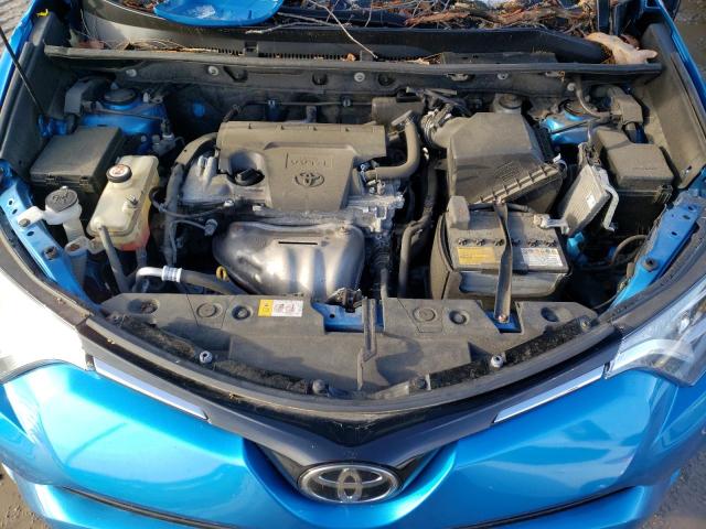 Photo 11 from auction – 2017 TOYOTA RAV4 XLE with VIN JTMRFREV6HD201761