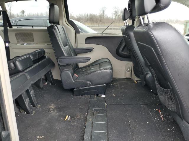 Photo 11 from auction – 2011 CHRYSLER TOWN & COU with VIN 2A4RR8DG8BR614932