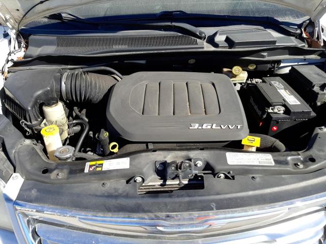 Photo 12 from auction – 2013 CHRYSLER TOWN & COU with VIN 2C4RC1BG7DR721362