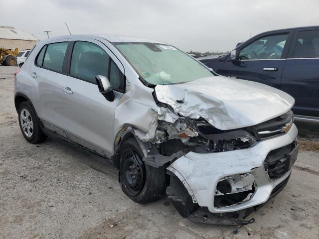 Photo 4 from auction – 2017 CHEVROLET TRAX LS with VIN KL7CJKSB9HB175204