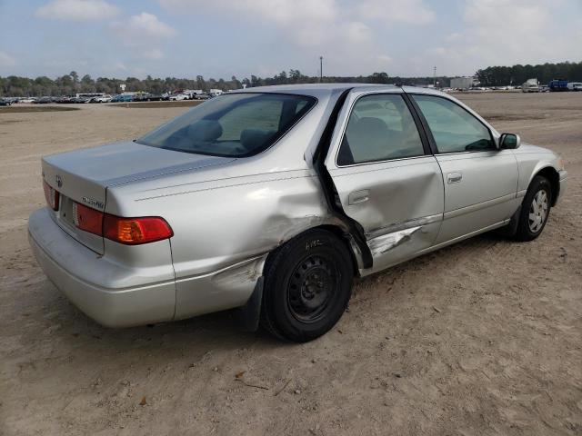 Photo 3 from auction – 2000 TOYOTA CAMRY CE with VIN 4T1BG22K7YU651589