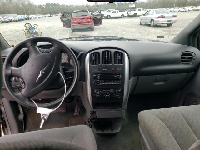 Photo 8 from auction – 2005 CHRYSLER TOWN & COU with VIN 2C4GP54L45R157314