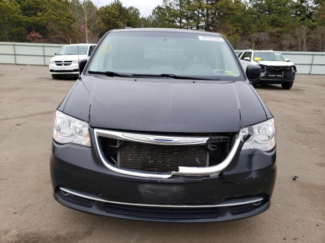 Photo 5 from auction – 2016 CHRYSLER TOWN & COU with VIN 2C4RC1BG3GR112399