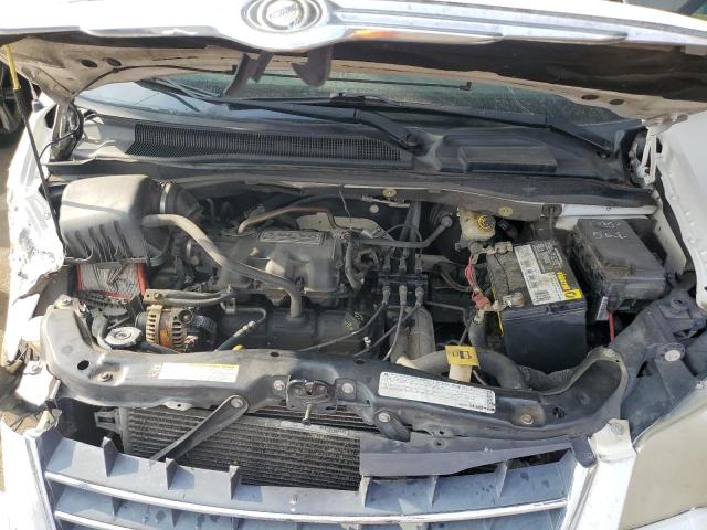 Photo 12 from auction – 2010 CHRYSLER TOWN & COU with VIN 2A4RR5D18AR279163