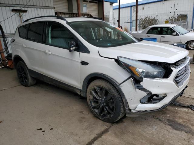 Photo 4 from auction – 2017 FORD ESCAPE TIT with VIN 1FMCU9J91HUE61758