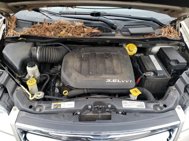 Photo 12 from auction – 2016 CHRYSLER TOWN & COU with VIN 2C4RC1BG8GR206990