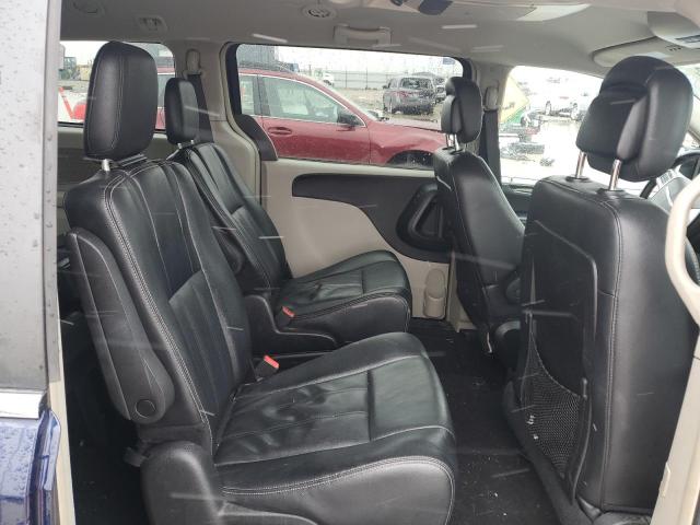 Photo 11 from auction – 2015 CHRYSLER TOWN & COU with VIN 2C4RC1BG8FR587741