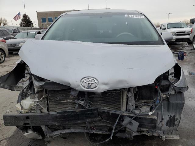 Photo 5 from auction – 2014 TOYOTA SIENNA with VIN 5TDZK3DC8ES447963